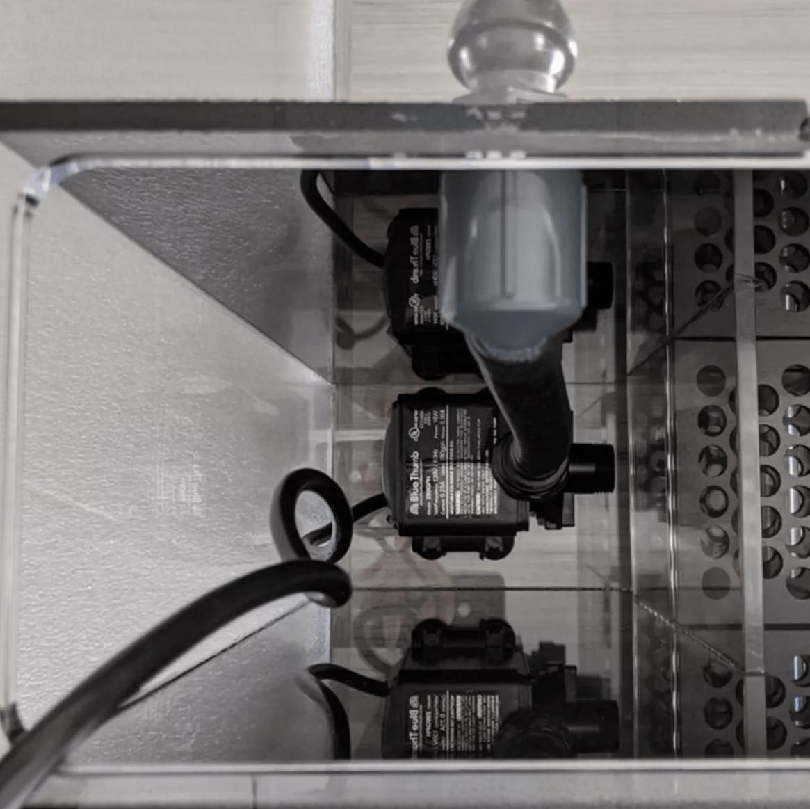 56 Gallon AIO Acrylic Aquarium by LiquidArt picture of pump